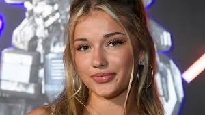 Breckie Hill Merch: Top Picks from the Influencer's Wardrobe